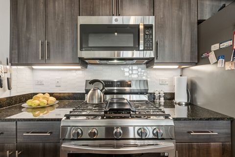 Tiny photo for 900 CHICAGO Avenue #609, Evanston, IL 60202 (MLS # 12569102)