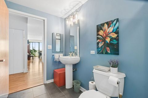 Tiny photo for 900 CHICAGO Avenue #609, Evanston, IL 60202 (MLS # 12569102)