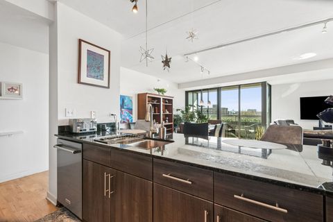 Tiny photo for 900 CHICAGO Avenue #609, Evanston, IL 60202 (MLS # 12569102)