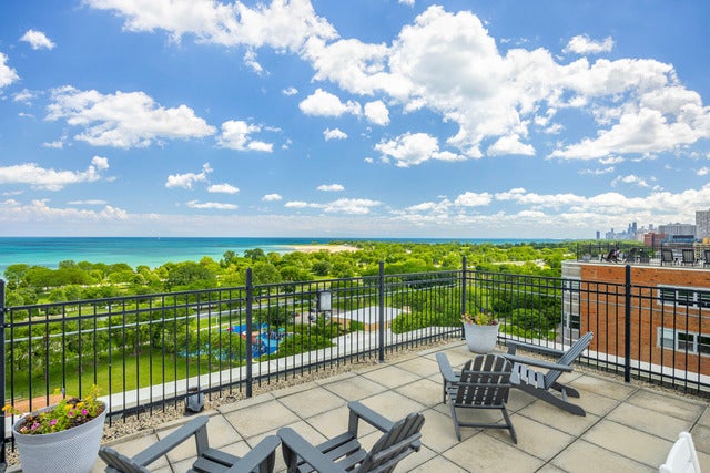 4970 N Marine Drive 1529
