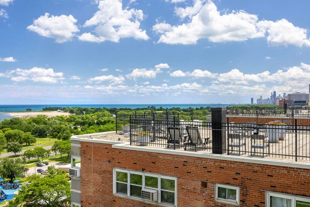 4970 N Marine Drive 1529