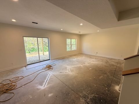 Tiny photo for 3406 Covington Drive, Davenport, IA 52806 (MLS # 12636461)