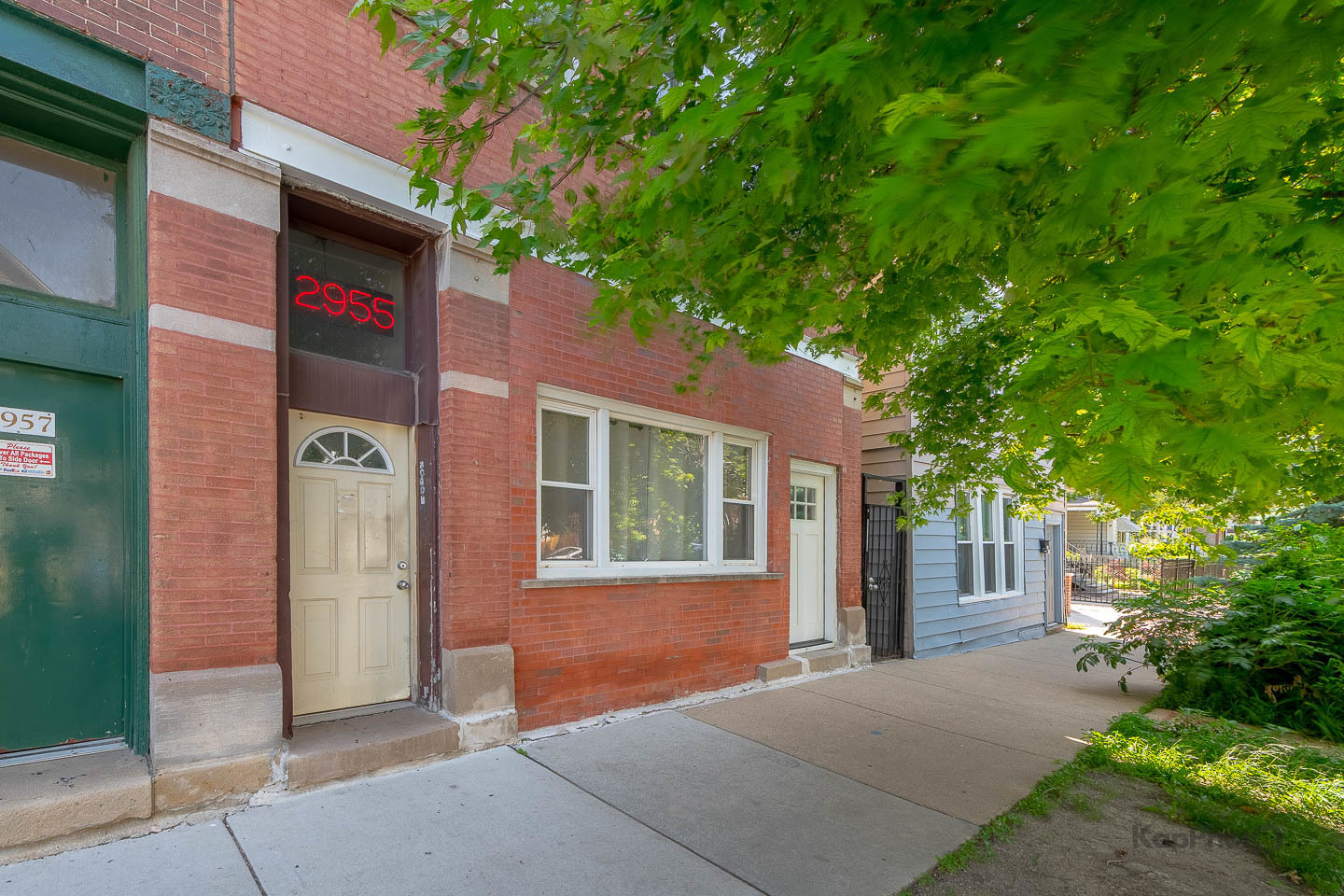 2955 N Spaulding Avenue 1F