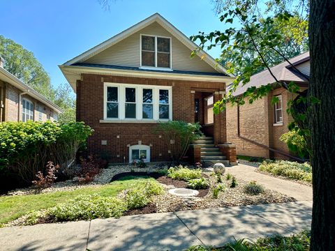 Tiny photo for 2841 Wenonah Avenue, Berwyn, IL 60402 (MLS # 12655705)