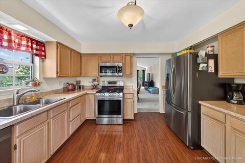 Tiny photo for 634 Village Road #B, Crystal Lake, IL 60014 (MLS # 12670182)