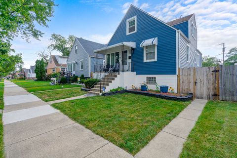 Tiny photo for 42 46th Avenue, Bellwood, IL 60104 (MLS # 12455285)