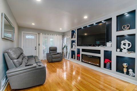 Tiny photo for 42 46th Avenue, Bellwood, IL 60104 (MLS # 12455285)