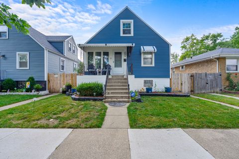 Photo of 42 46th Avenue, Bellwood, IL 60104 (MLS # 12455285)