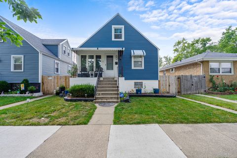 Tiny photo for 42 46th Avenue, Bellwood, IL 60104 (MLS # 12455285)