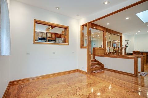 Tiny photo for 605 N Windsor Drive, Mount Prospect, IL 60056 (MLS # 12720072)
