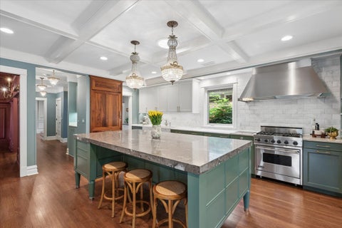 Tiny photo for 1116 Elmwood Avenue, Wilmette, IL 60091 (MLS # 12747536)