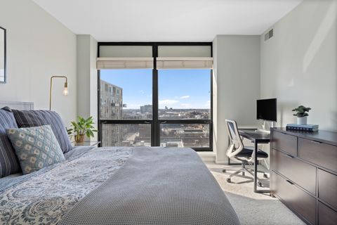 Tiny photo for 1212 N Wells Street #1505, Chicago, IL 60610 (MLS # 12576345)