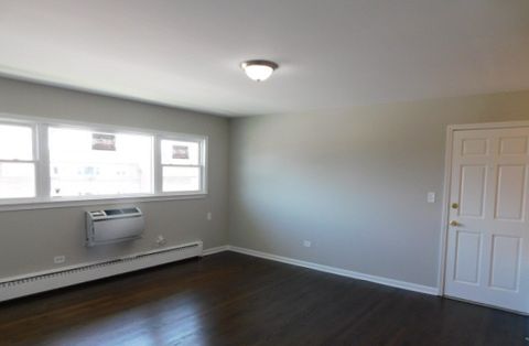 Tiny photo for 520 N Wolf Rd #301, Hillside, IL 60162 (MLS # 12345129)