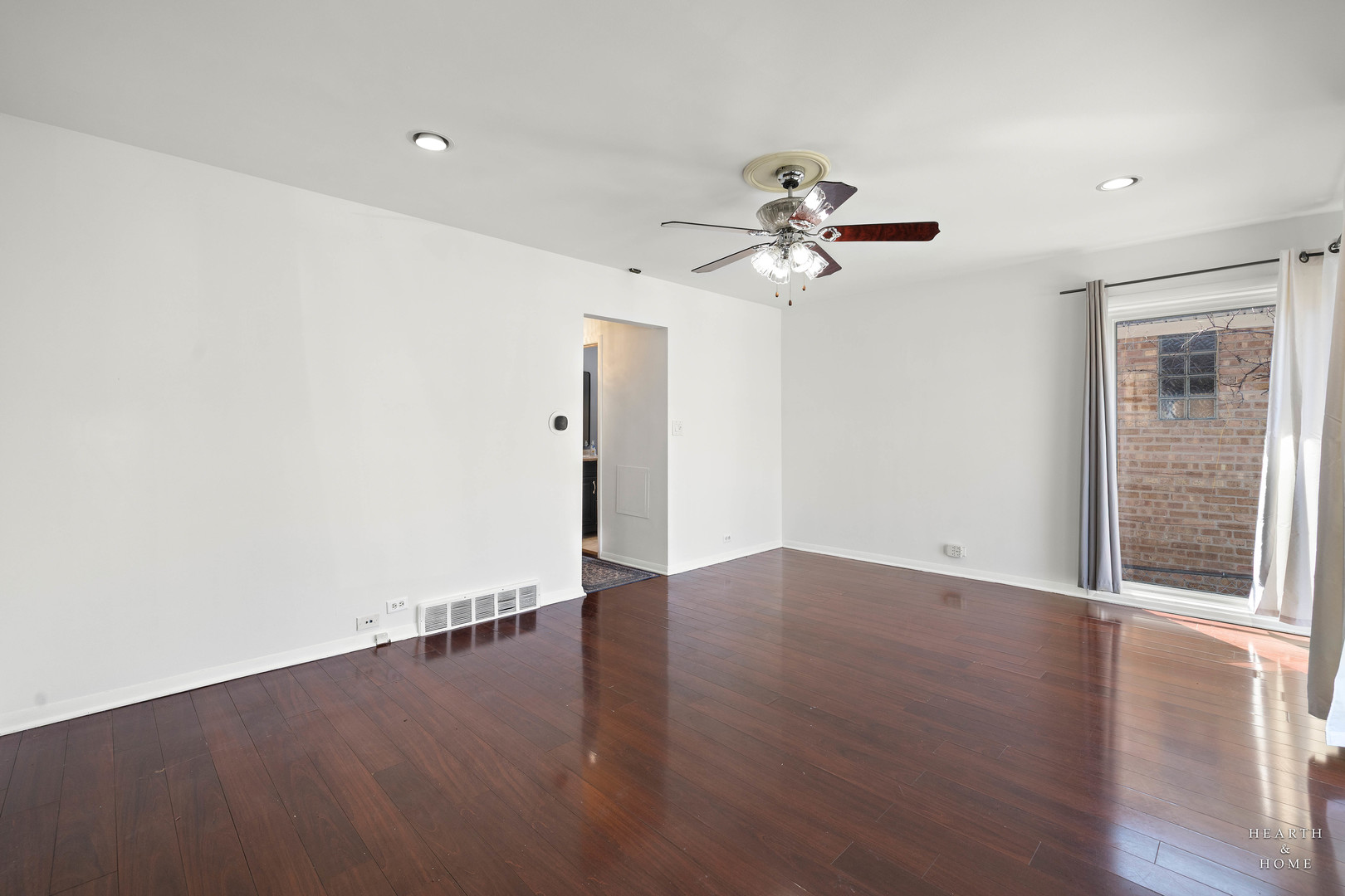 7615 W Addison Street