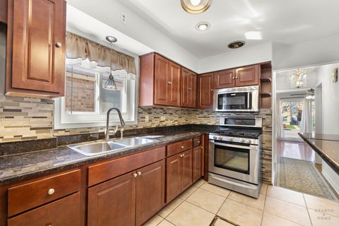 Tiny photo for 7615 W Addison Street, Chicago, IL 60634 (MLS # 12616427)