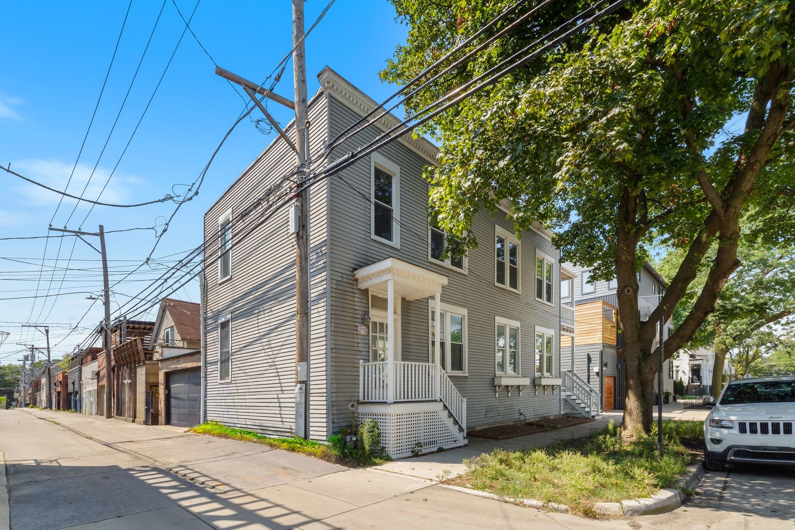 1215 W Schubert Avenue 1