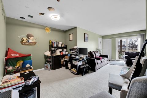 Tiny photo for 2245 Nichols Road #C, Arlington Heights, IL 60004 (MLS # 12609465)