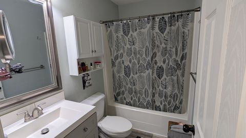 Tiny photo for 4023 Lillie Avenue #404, Davenport, IA 52806 (MLS # 12630687)