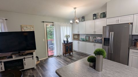 Tiny photo for 4023 Lillie Avenue #404, Davenport, IA 52806 (MLS # 12630687)