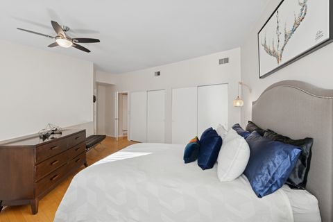 Tiny photo for 700 W CORNELIA Avenue #1E, Chicago, IL 60657 (MLS # 12541975)