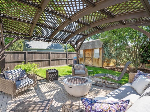 Tiny photo for 267 N Walnut Street, Elmhurst, IL 60126 (MLS # 12680192)