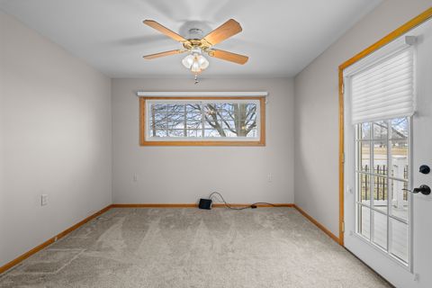 Tiny photo for 918 S Chicago Street #918, Geneseo, IL 61254 (MLS # 12587808)