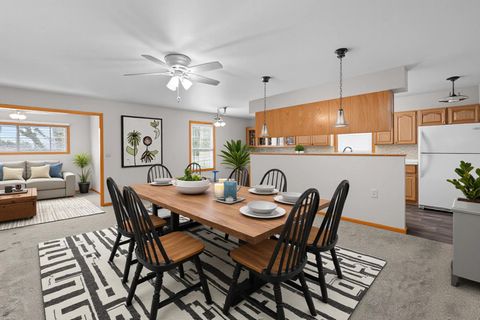 Tiny photo for 918 S Chicago Street #918, Geneseo, IL 61254 (MLS # 12587808)