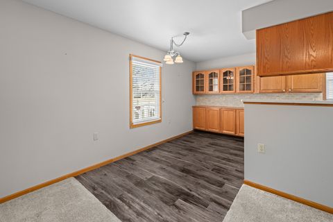 Tiny photo for 918 S Chicago Street #918, Geneseo, IL 61254 (MLS # 12587808)