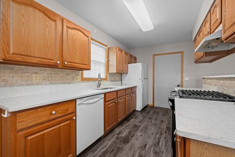Tiny photo for 918 S Chicago Street #918, Geneseo, IL 61254 (MLS # 12587808)