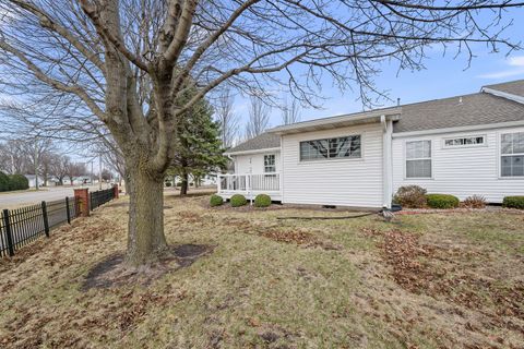 Tiny photo for 918 S Chicago Street #918, Geneseo, IL 61254 (MLS # 12587808)