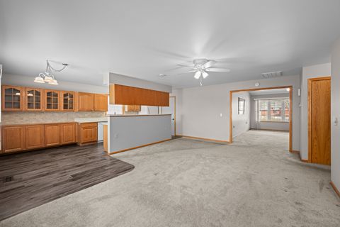 Tiny photo for 918 S Chicago Street #918, Geneseo, IL 61254 (MLS # 12587808)