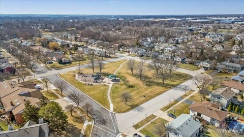 Tiny photo for 201 Millers Crossing #201, Itasca, IL 60143 (MLS # 12563588)