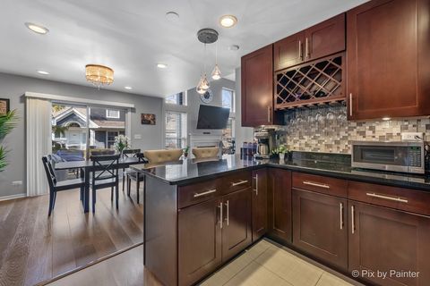 Tiny photo for 201 Millers Crossing #201, Itasca, IL 60143 (MLS # 12563588)