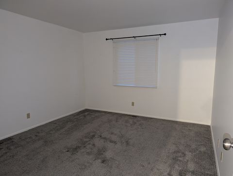 Tiny photo for 4712 W Oakwood Drive #4, McHenry, IL 60050 (MLS # 12532307)