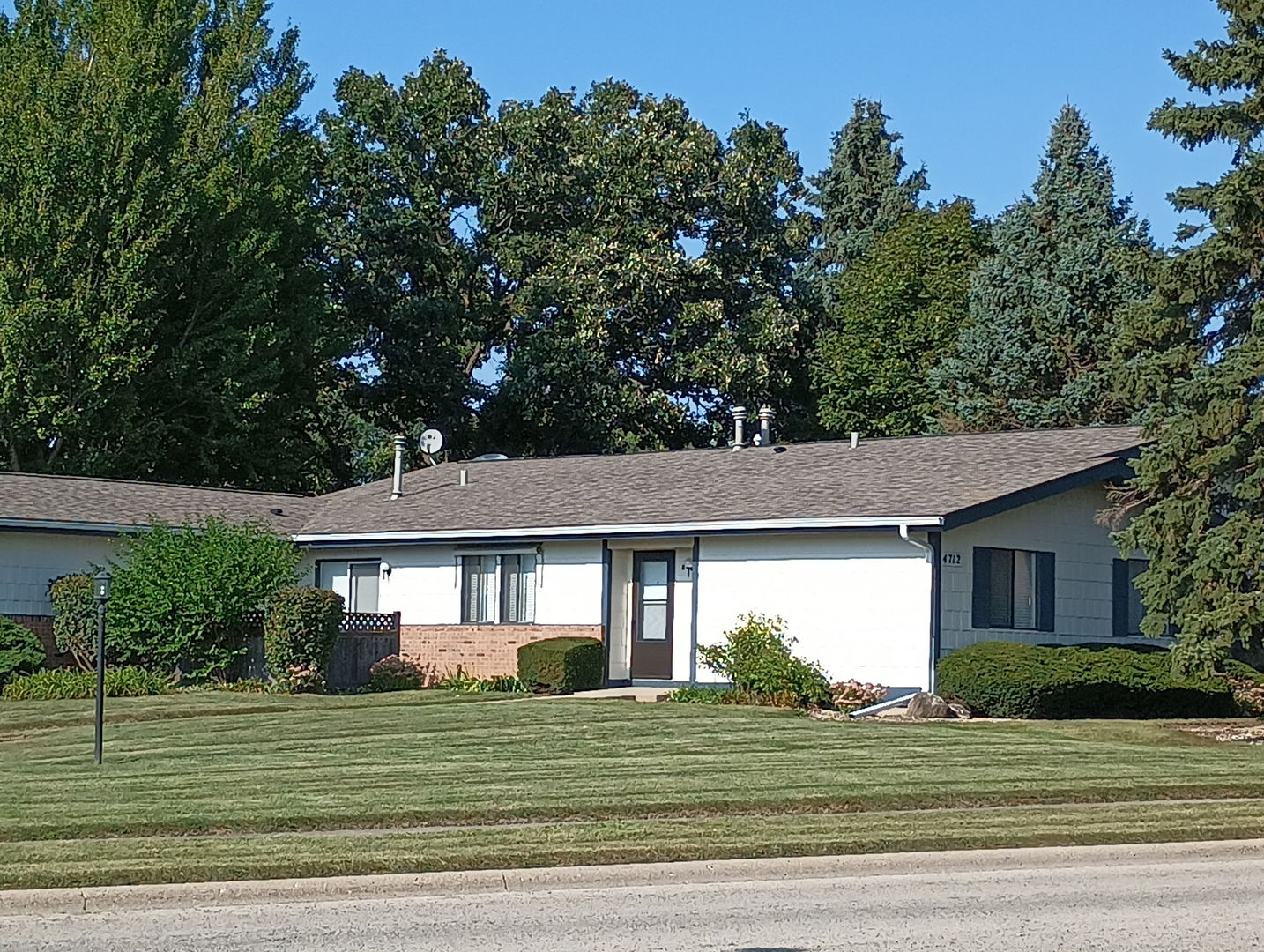 4712 W Oakwood Drive 4