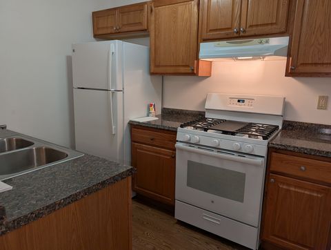 Tiny photo for 4712 W Oakwood Drive #4, McHenry, IL 60050 (MLS # 12532307)