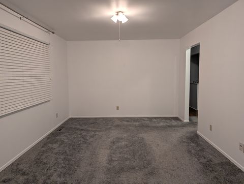 Tiny photo for 4712 W Oakwood Drive #4, McHenry, IL 60050 (MLS # 12532307)