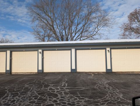 Tiny photo for 4712 W Oakwood Drive #4, McHenry, IL 60050 (MLS # 12532307)