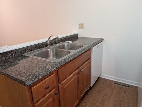 Tiny photo for 4712 W Oakwood Drive #4, McHenry, IL 60050 (MLS # 12532307)