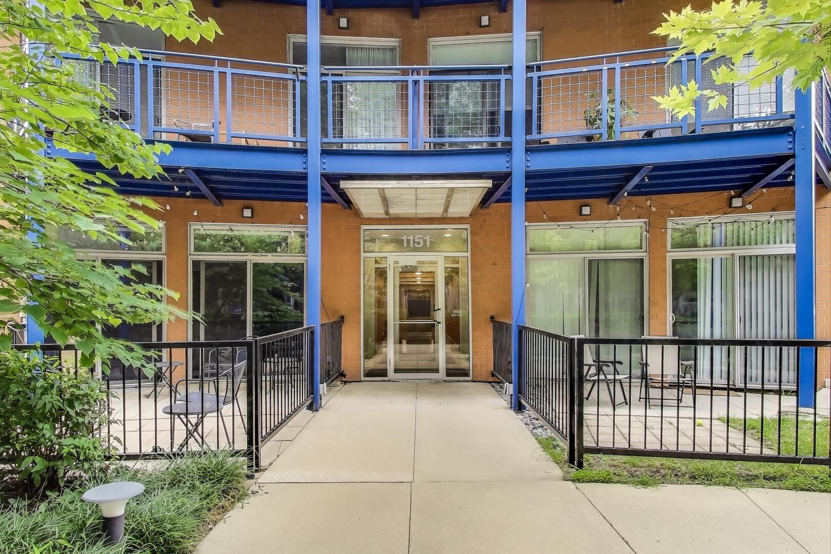 1151 W Washington Boulevard 134