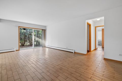 Tiny photo for 918 E OLD WILLOW Road #103, Prospect Heights, IL 60070 (MLS # 12544945)