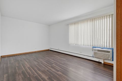 Tiny photo for 918 E OLD WILLOW Road #103, Prospect Heights, IL 60070 (MLS # 12544945)