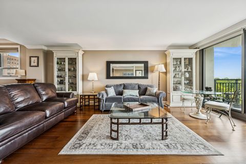 Tiny photo for 3470 N Lake Shore Drive #9BC, Chicago, IL 60657 (MLS # 12409546)