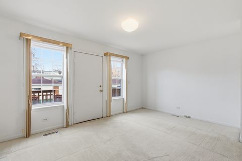 Tiny photo for 6941 S East End Avenue, Chicago, IL 60649 (MLS # 12528587)
