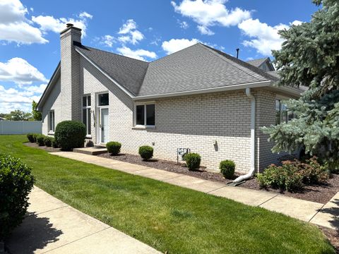Tiny photo for 8821 Bluebird Drive, Tinley Park, IL 60487 (MLS # 12682857)