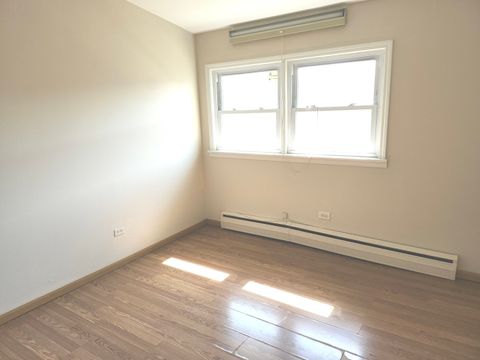 Tiny photo for 8843 Robin Drive #C, Des Plaines, IL 60016 (MLS # 12578698)