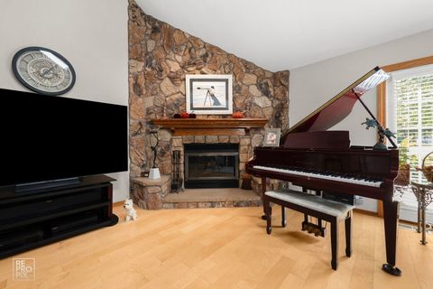 Tiny photo for 544 Philip Drive, Bartlett, IL 60103 (MLS # 12543903)