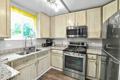 Tiny photo for 15604 Loomis Avenue, Harvey, IL 60426 (MLS # 12667960)