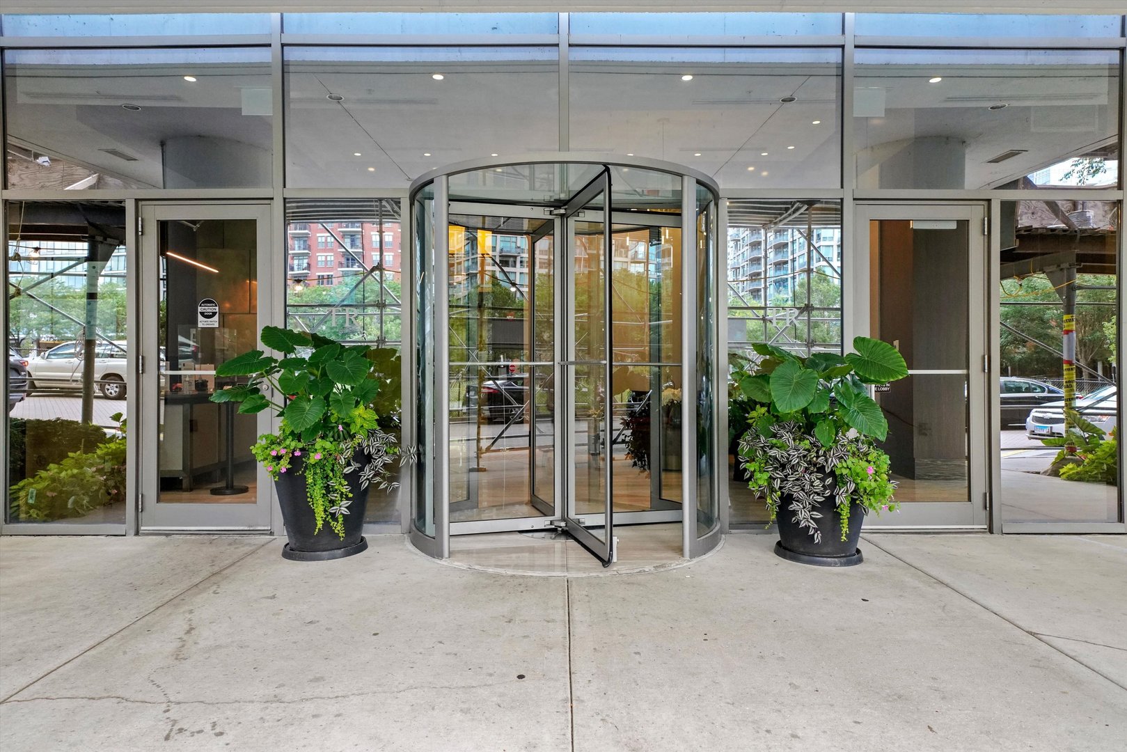 1235 S Prairie Avenue 603