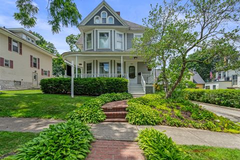 Photo of 311 Nicholson Street, Joliet, IL 60435 (MLS # 12452260)